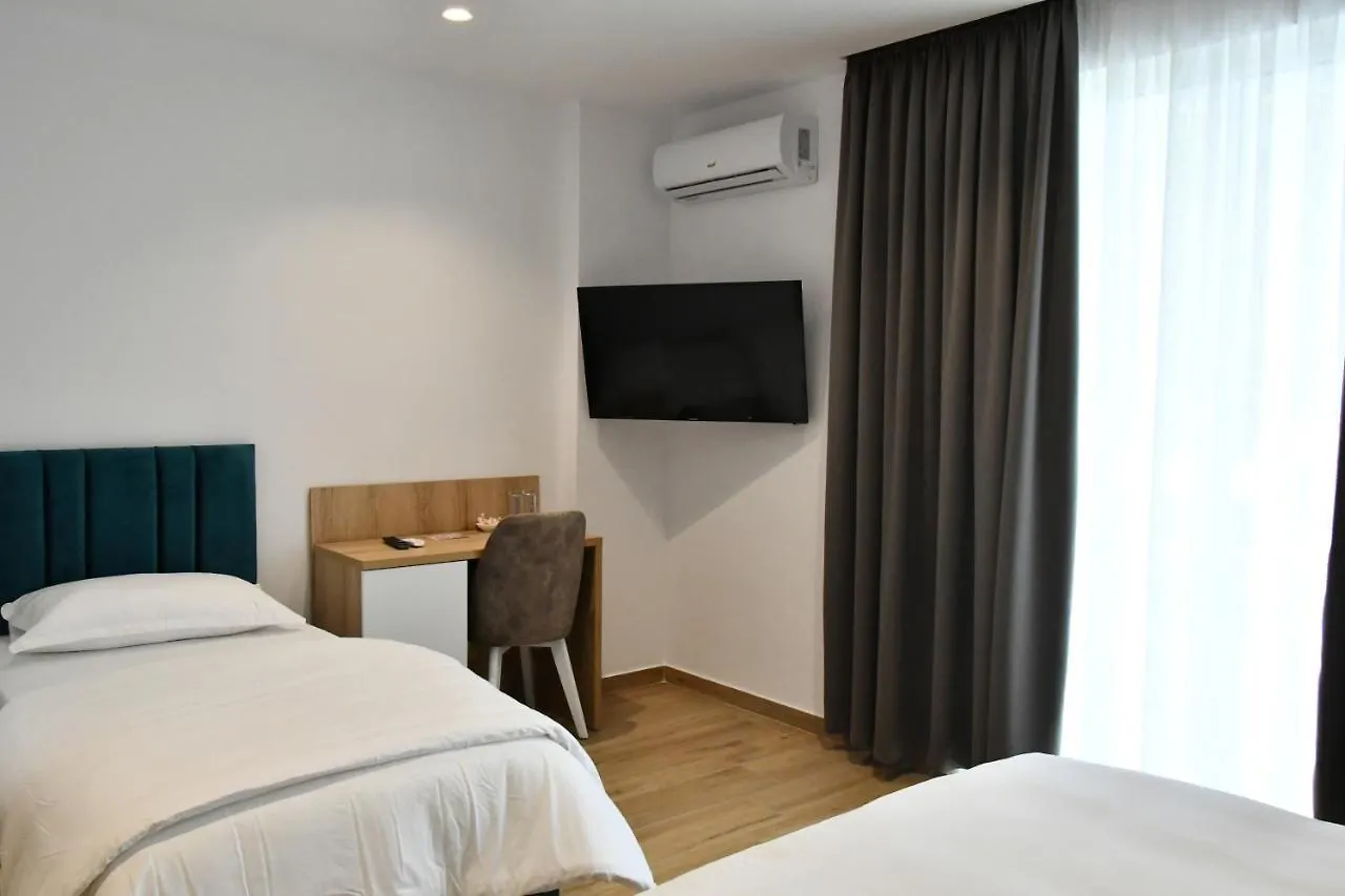 Elite Hotel Golem  4*, Golem (Tirana)